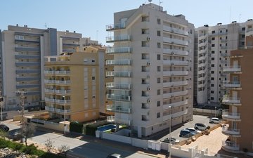 Property slide 25