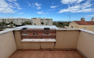 Property slide 22