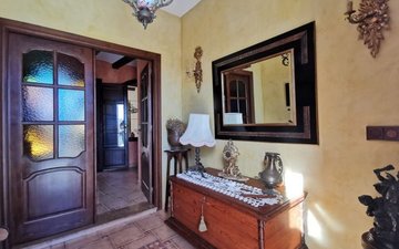 Property slide 20