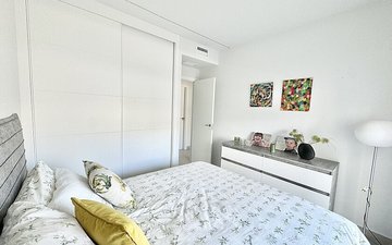 Property slide 25
