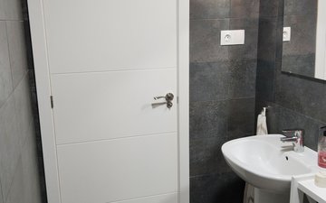 Property slide 20