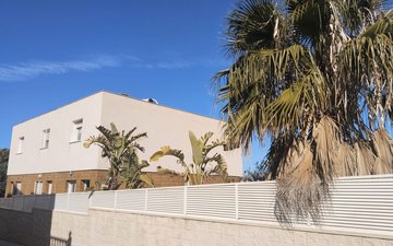 Property slide 25