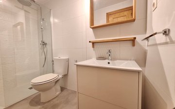 Property slide 10