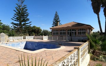 Property slide 39