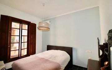 Property slide 21