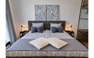 Property slide 21