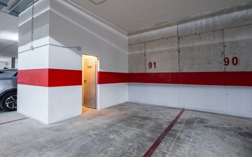 Property slide 44
