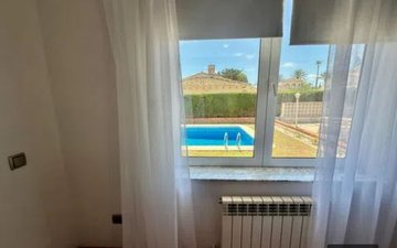 Property slide 33