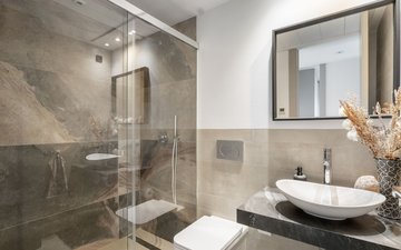Property slide 17
