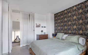 Property slide 21