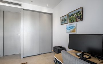 Property slide 25