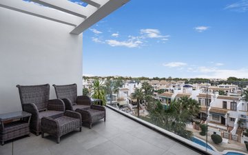 Property slide 32