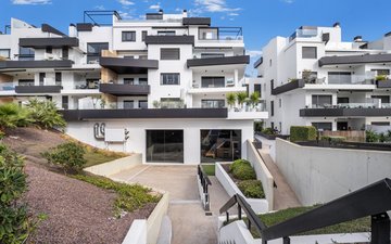 Property slide 48