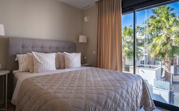 Property slide 18