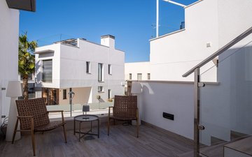 Property slide 25