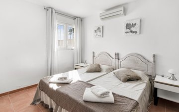 Property slide 25