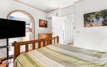 Property slide 43