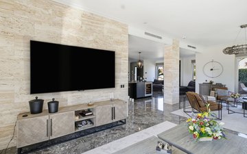 Property slide 19