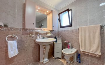 Property slide 22