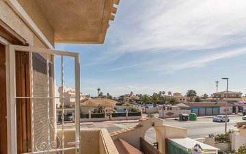 Property slide 18