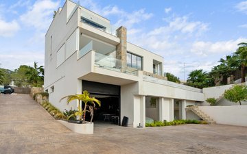 Property slide 50