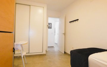 Property slide 19
