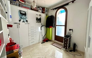 Property slide 47