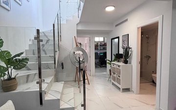 Property slide 43