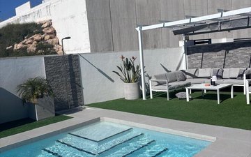 Property slide 48
