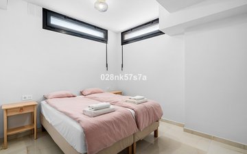 Property slide 32