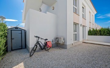 Property slide 22