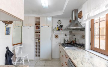 Property slide 7