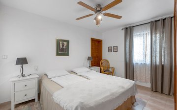 Property slide 22