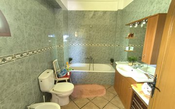 Property slide 14