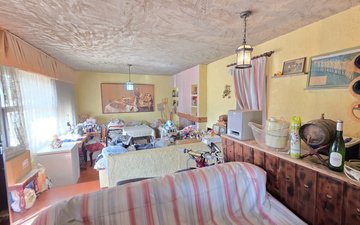 Property slide 20