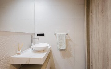 Property slide 23
