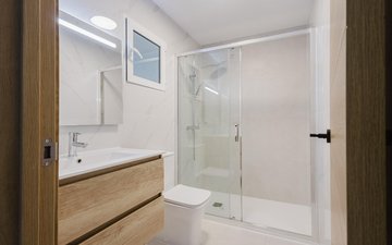 Property slide 32