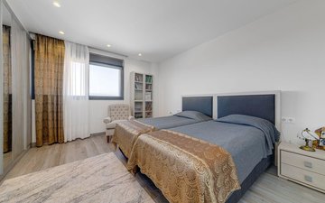 Property slide 17