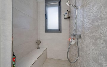 Property slide 24
