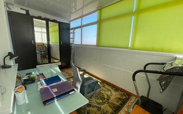 Property slide 32