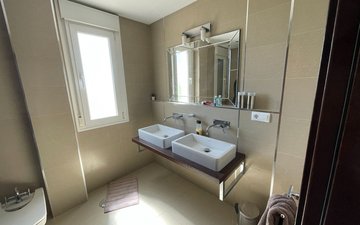 Property slide 20
