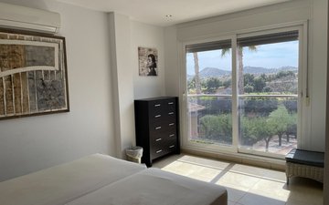 Property slide 21