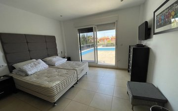 Property slide 39