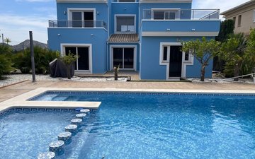 Property slide 42