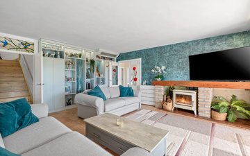 Property slide 25