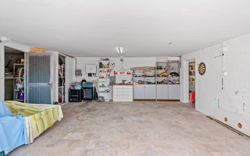 Property slide 46