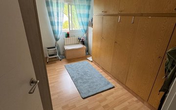 Property slide 10