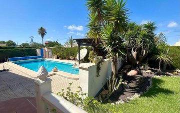Property slide 10