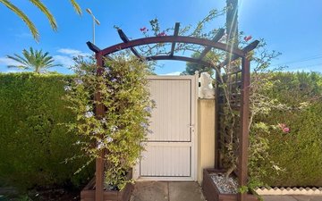 Property slide 22