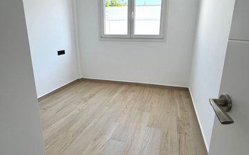 Property slide 20